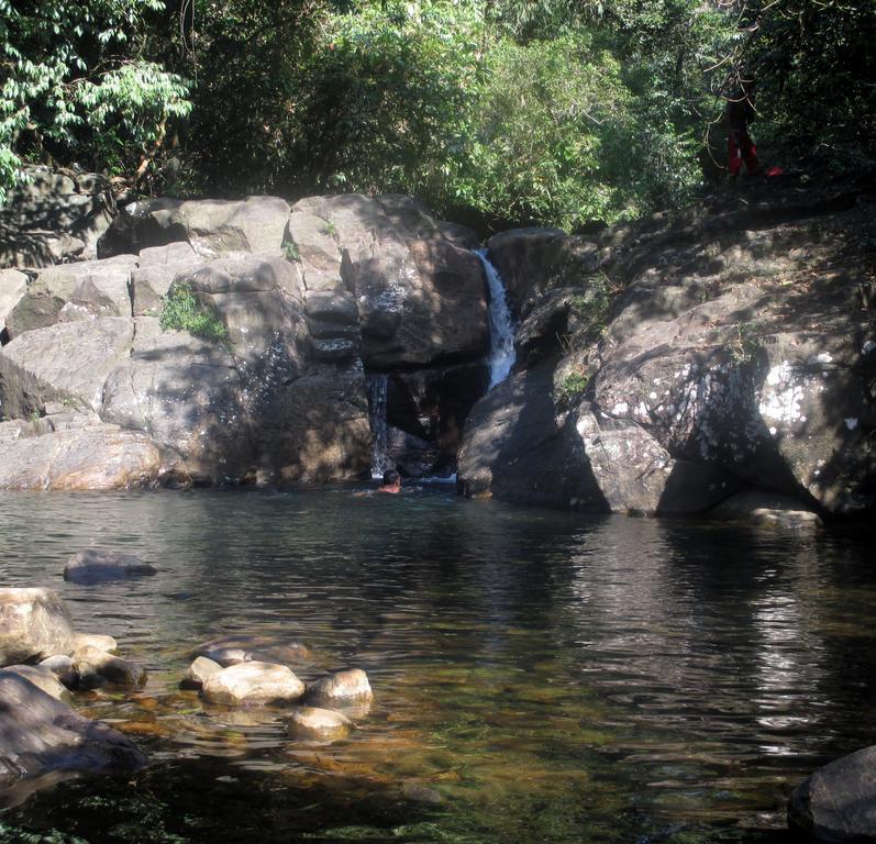 Guesthouse Sunshine Aluthgama Esterno foto