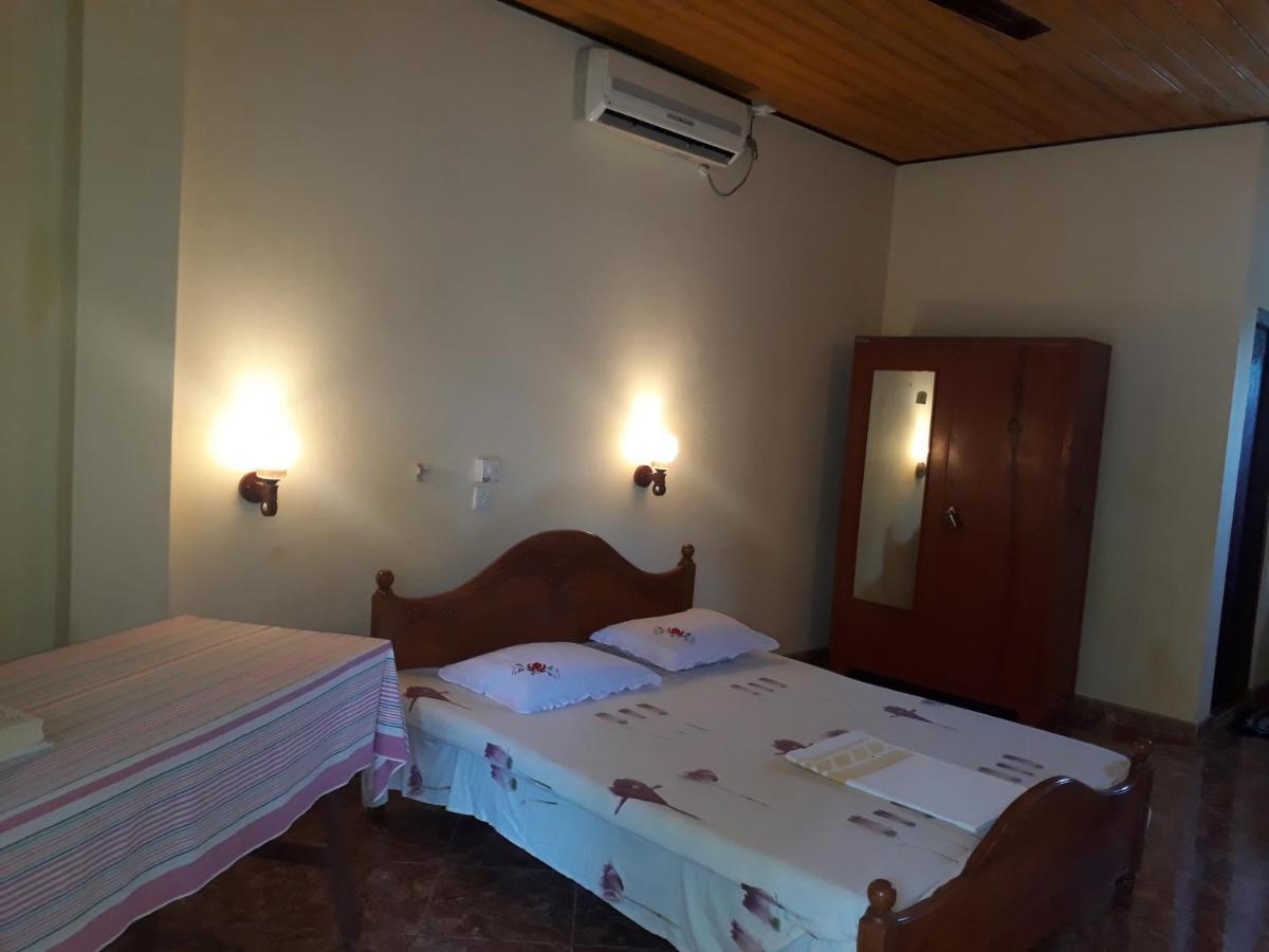 Guesthouse Sunshine Aluthgama Esterno foto