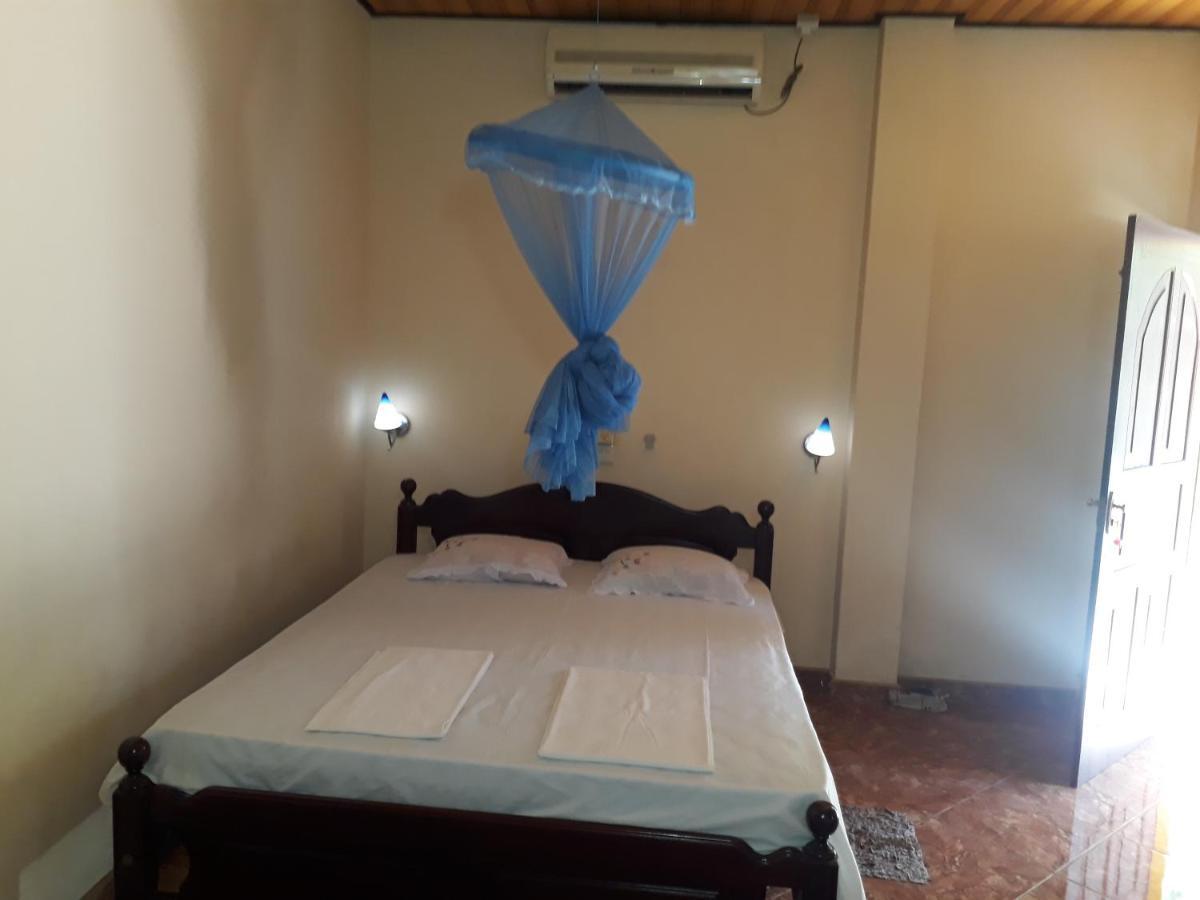Guesthouse Sunshine Aluthgama Esterno foto