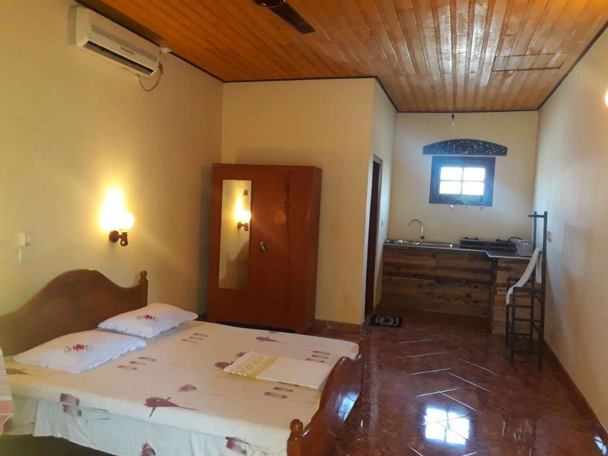 Guesthouse Sunshine Aluthgama Esterno foto