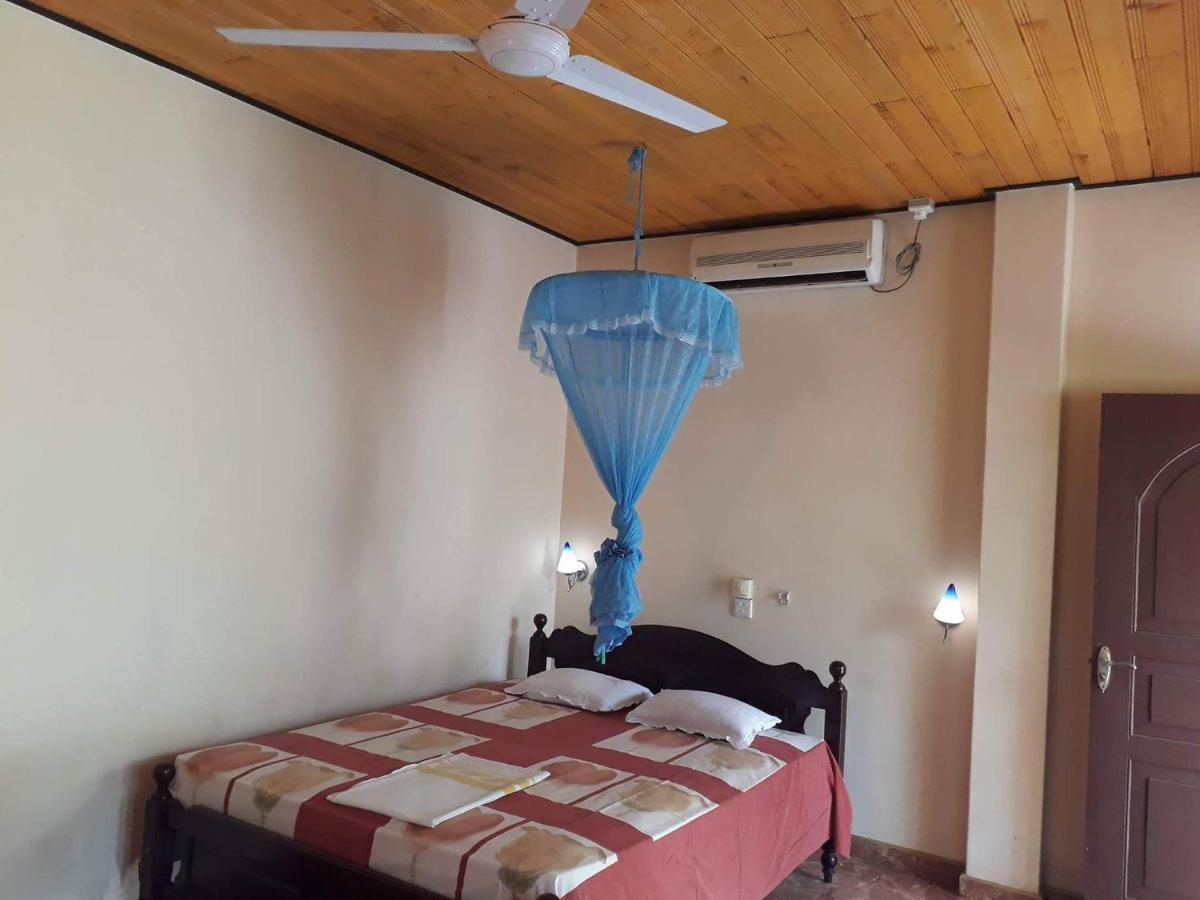 Guesthouse Sunshine Aluthgama Esterno foto